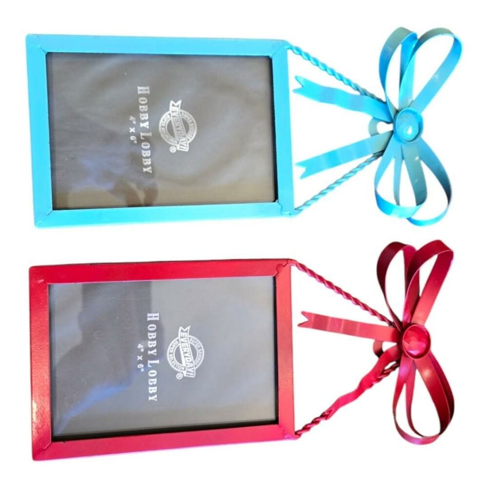 Hobby Lobby Red and Blue metal Hanging Photo Frames 4x6 inches - Picture 4 of 6